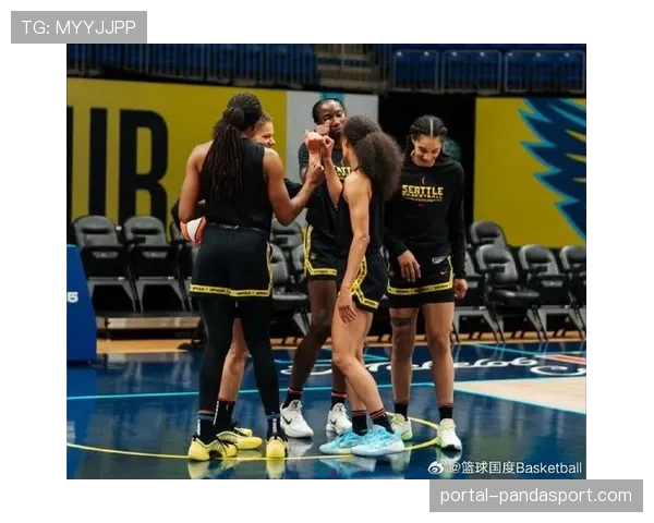 亚特兰大梦想轻取金州女武神,霍华德、格雷得分上双 亚特兰大梦想轻取金州女武神,霍华德、格雷得分上双